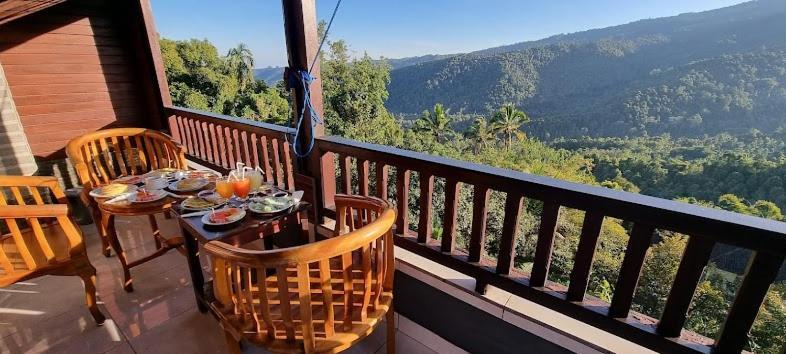 Maliana Homestay Munduk Eksteriør bilde